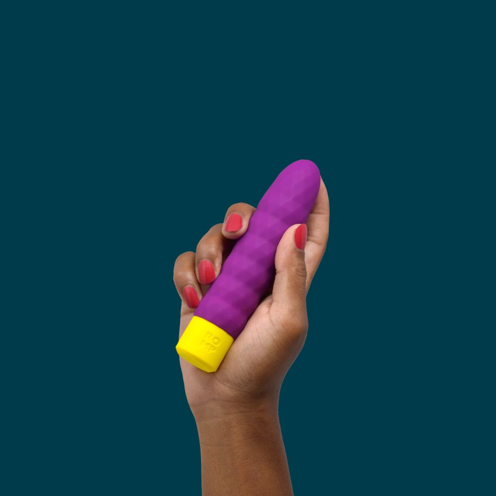 Buy our bullet vibrator Beat online | ROMP
