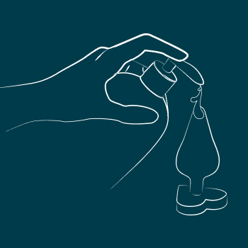 Before using, we recommend applying water-based lube onto the tip of the toy and your anus.